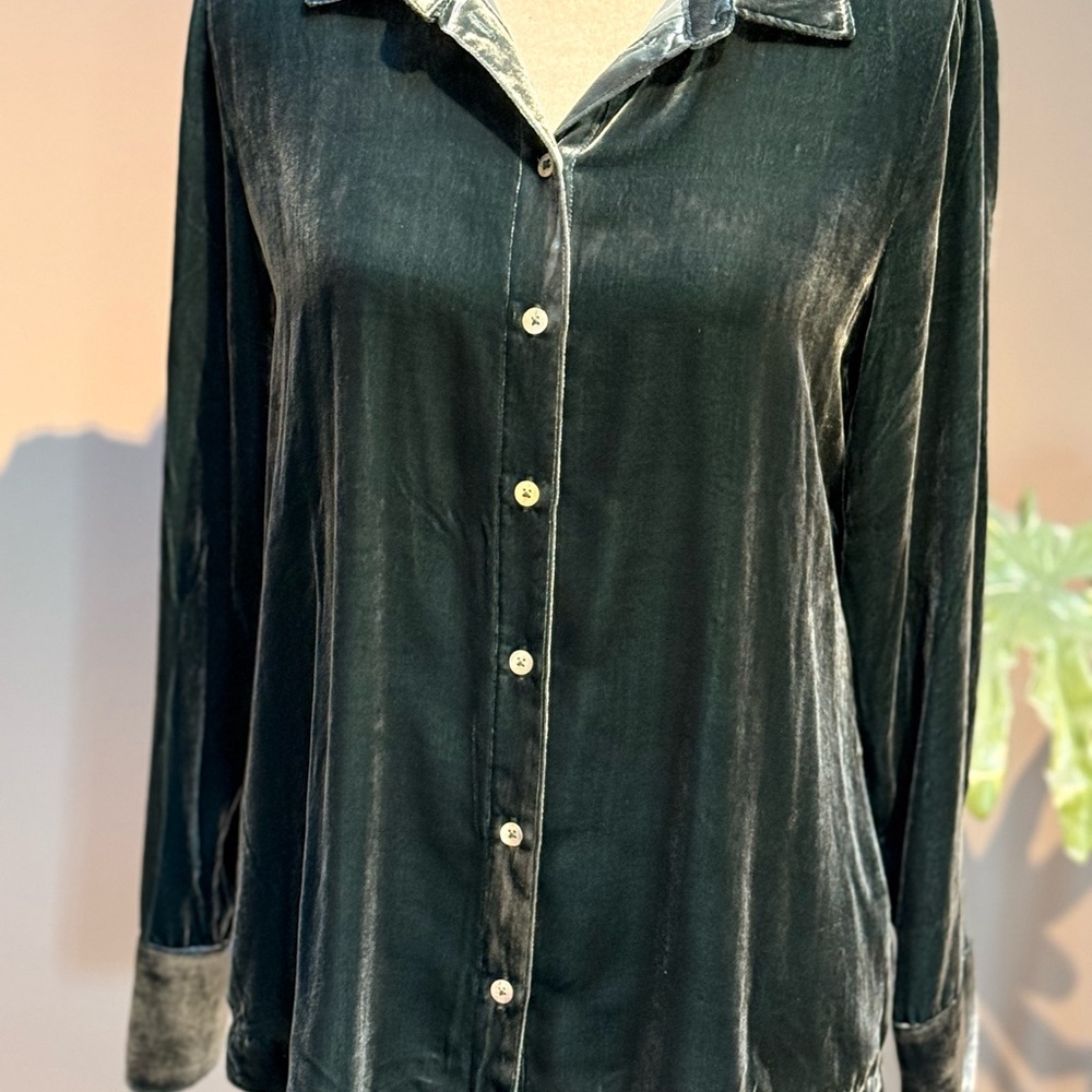 Faherty Green Velvet Button-Down Shirt